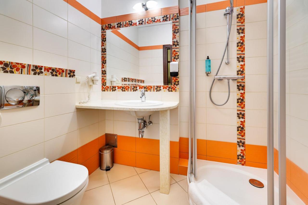 Hotel Pan Tadeusz แซรอคสก์ ภายนอก รูปภาพ